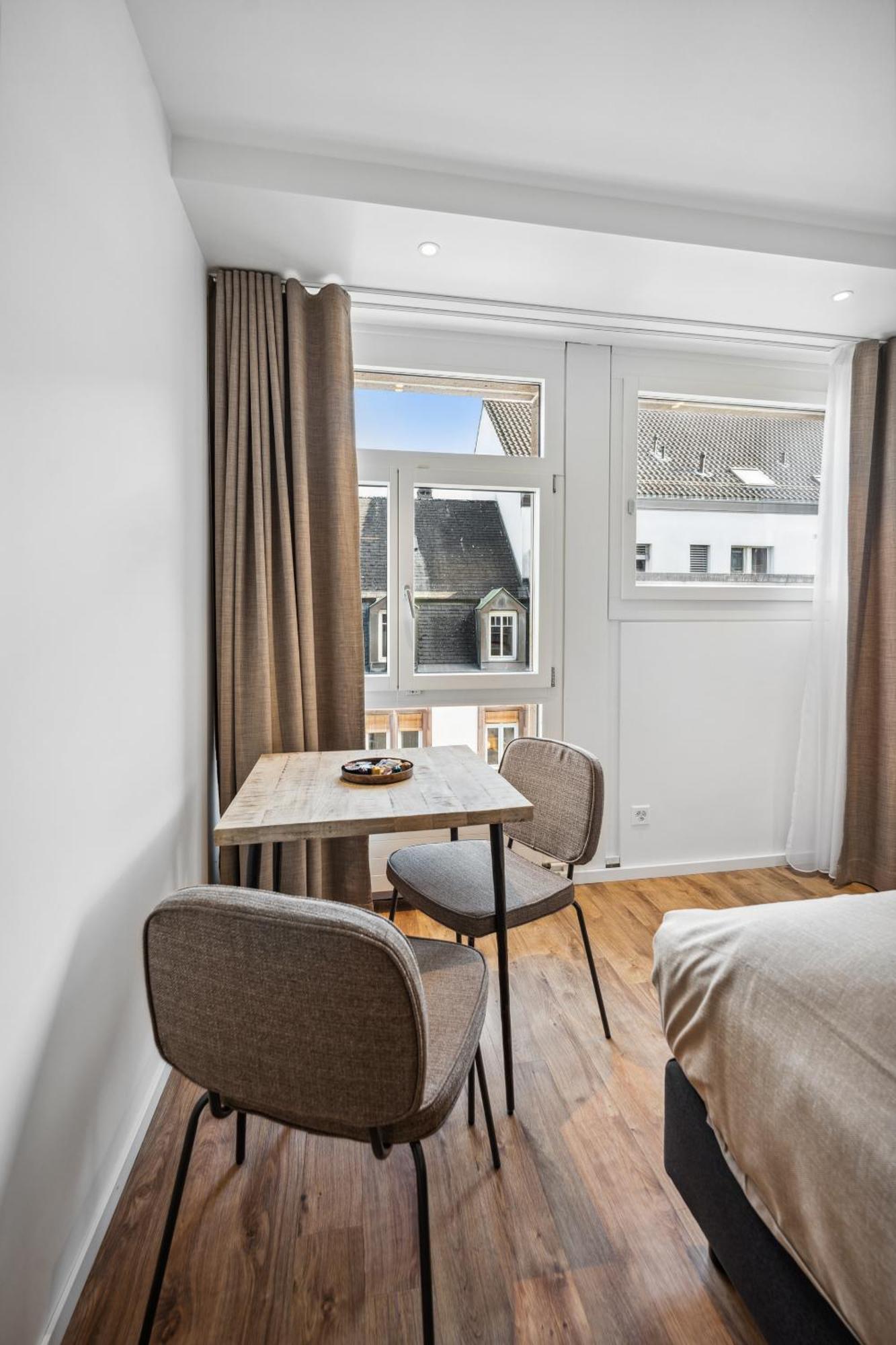 Limehome Basel Muenzgasse Rum bild